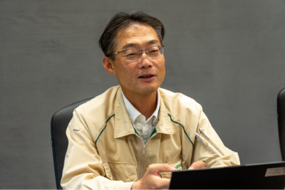 吉田 勉 氏